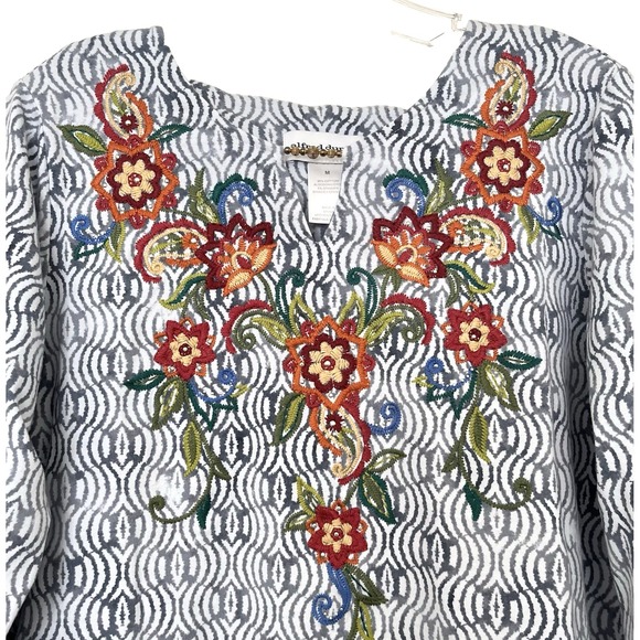 Alfred Dunner Womens Knit Top M Floral Embroidered Beaded 3/4 Sleeve Split Neck - Picture 4 of 9